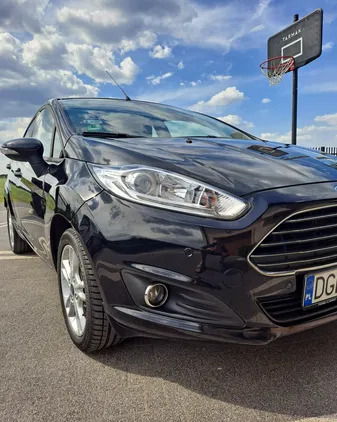 Ford Fiesta cena 29300 przebieg: 62882, rok produkcji 2015 z Głogów małe 67